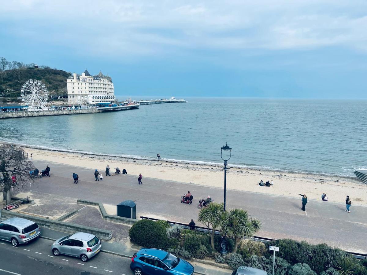 Merrion Hotel Llandudno Exteriör bild