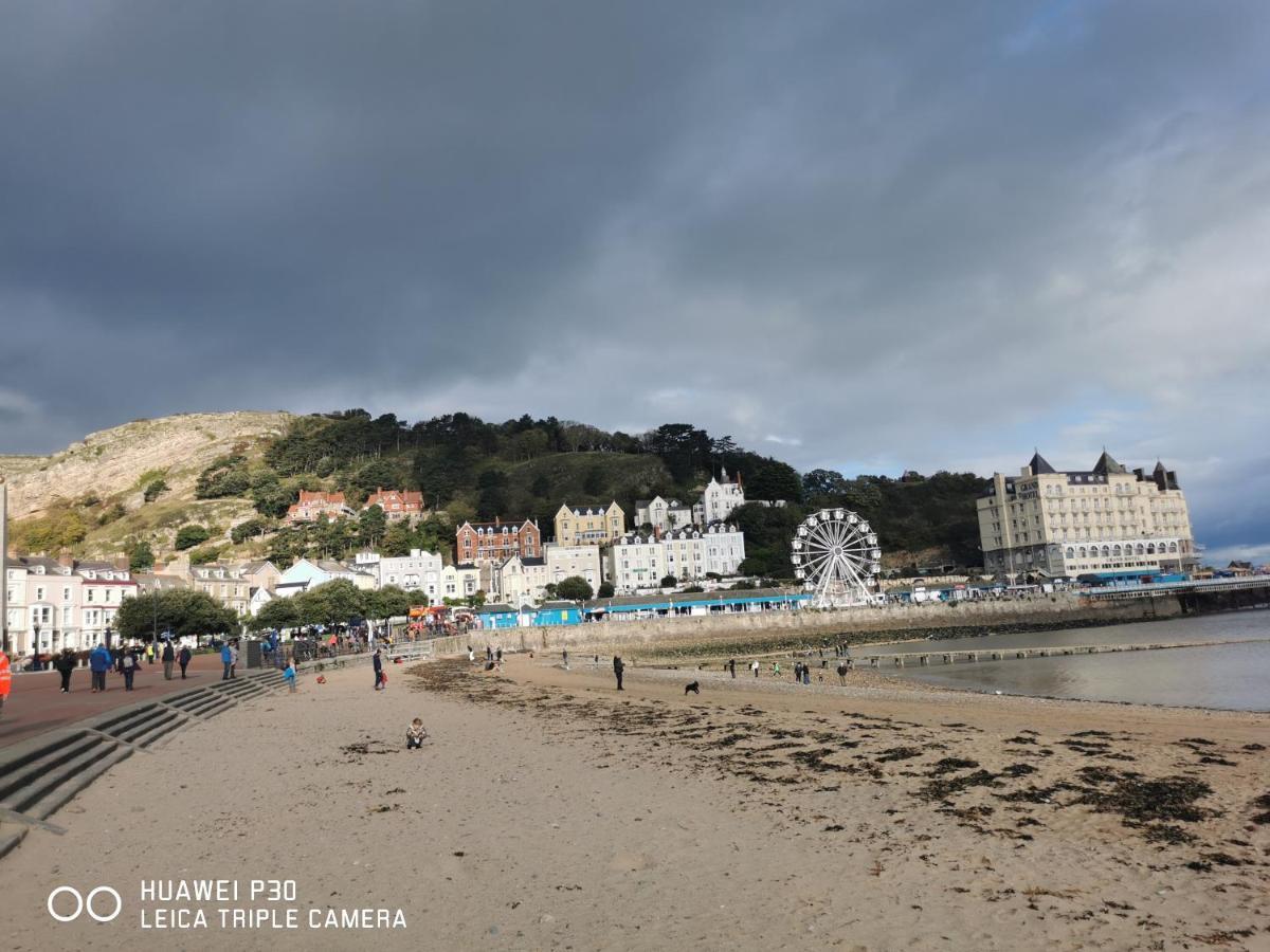Merrion Hotel Llandudno Exteriör bild